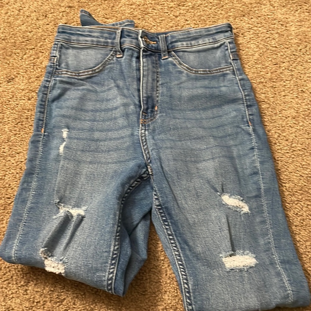 H&M blue skinny jeans.